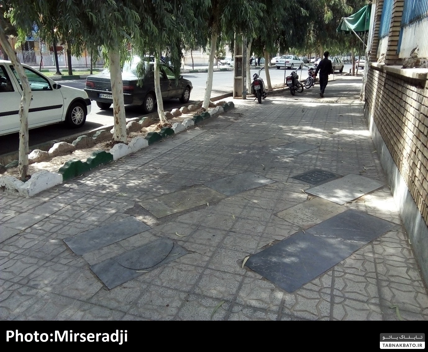 (تصاویر) قبرهای عجیب در قم از قبر در پاساژ تا قبر در مجاورت توالت عمومی