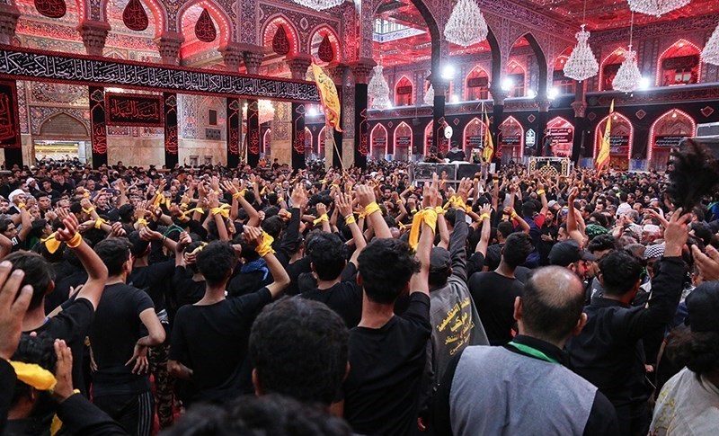 (تصاویر) شب اربعین در بین الحرمین