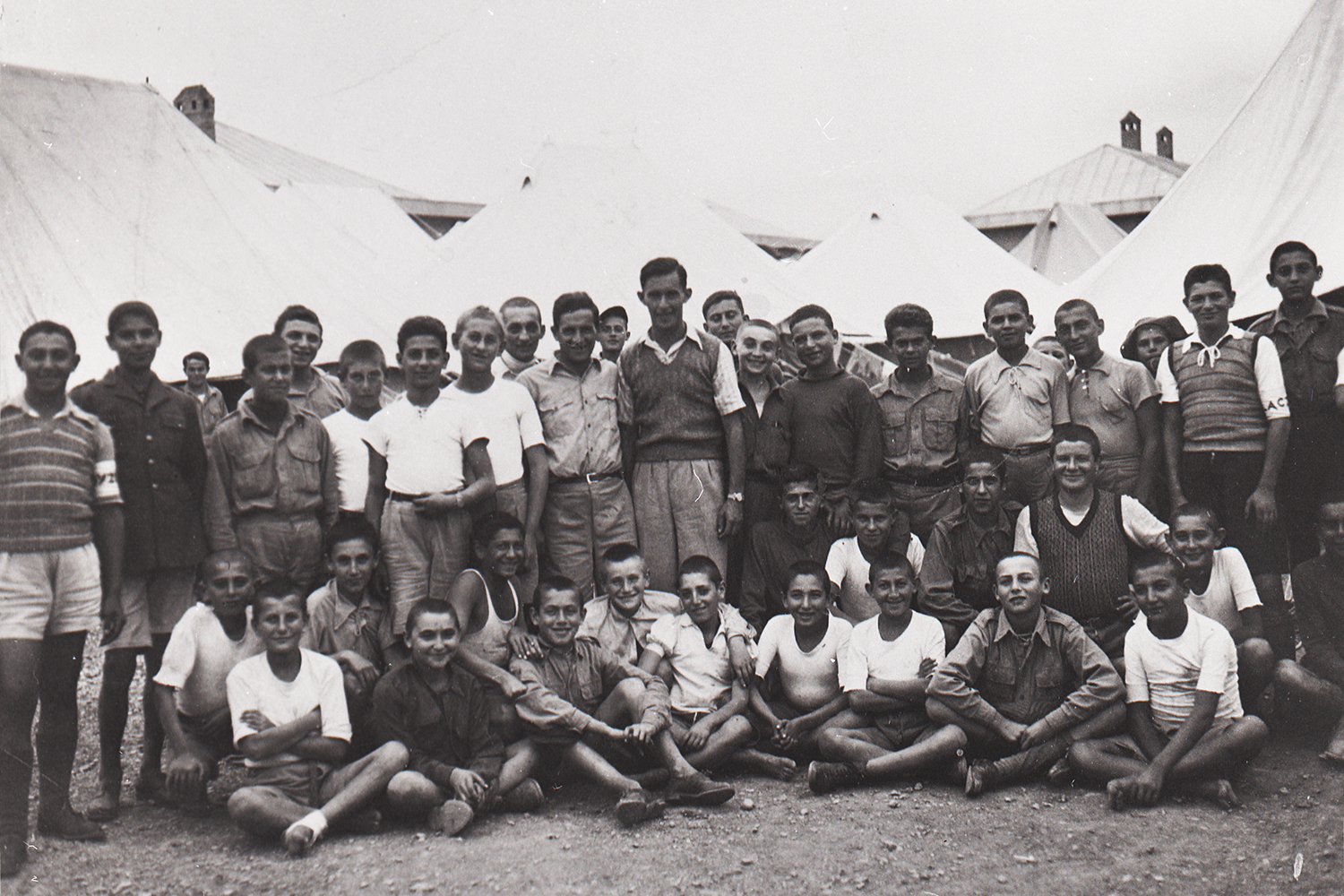 داستان روزهای تاریخی که ایران میزبان یهودیهای لهستان بود داستان روزهای تاریخی که ایران میزبان یهودیهای لهستان بود