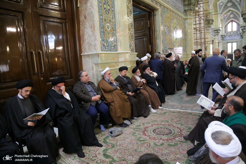 عکسی از همنشینی سید احمد خمینی و احمد خاتمی