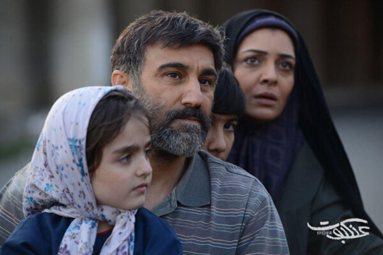 (عکس) محسن تنابنده و ساره بیات در نمایی از فیلم عنکبوت (عکس) محسن تنابنده و ساره بیات در نمایی از فیلم عنکبوت