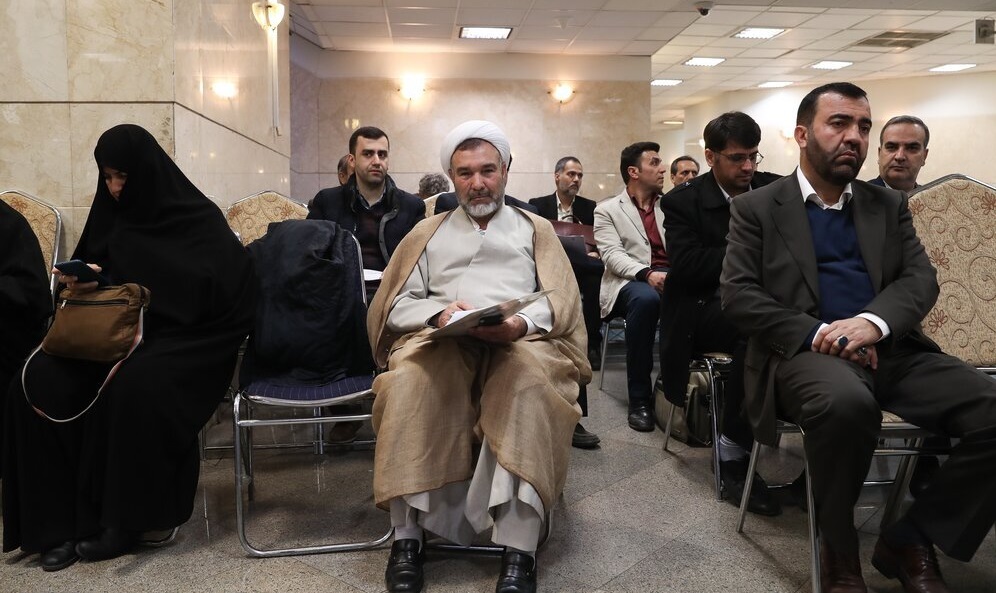 روز ششم ثبت‌نام داوطلبان انتخابات مجلس؛ از حضور مطهری و صادقی تا یک کلیددار جدید!