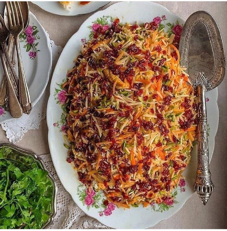 طرز تهیه هویج پلو شیرازی ساده و خوشمزه طرز تهیه هویج پلو شیرازی ساده و خوشمزه