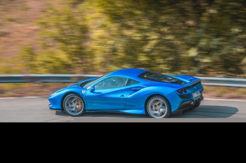 فراری F8 Tributo؛ ستاره‌ای دیگر بر فراز آسمان خودروساز محبوب ایتالیایی