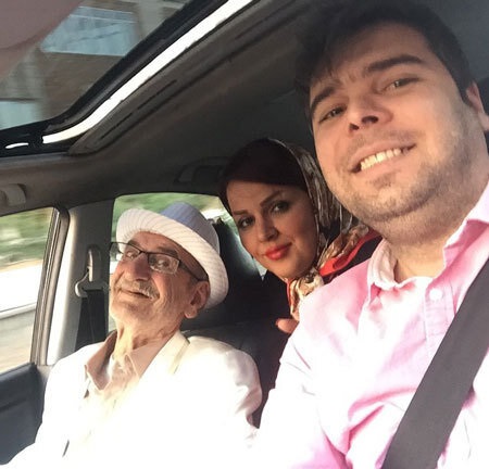 احمد پورمخبر در کنار پسر و دخترش
