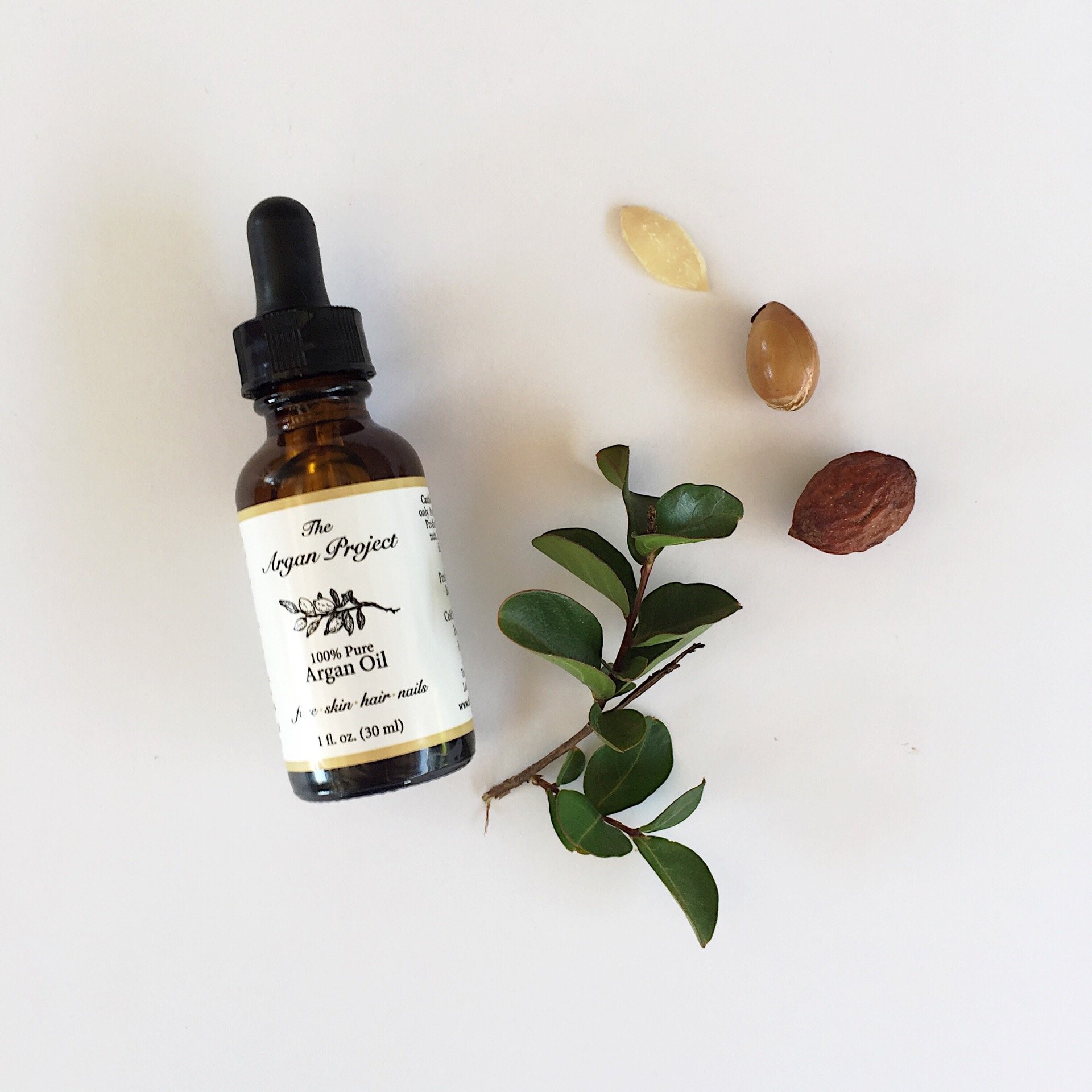 ۱۲ خاصیت شگفت انگیز روغن آرگان ۱۲ خاصیت شگفت انگیز روغن آرگان