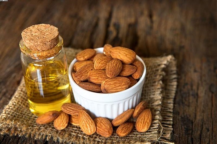 تفاوت روغن بادام تلخ و شیرین روغن بادام و خواص شگفت انگیز آن