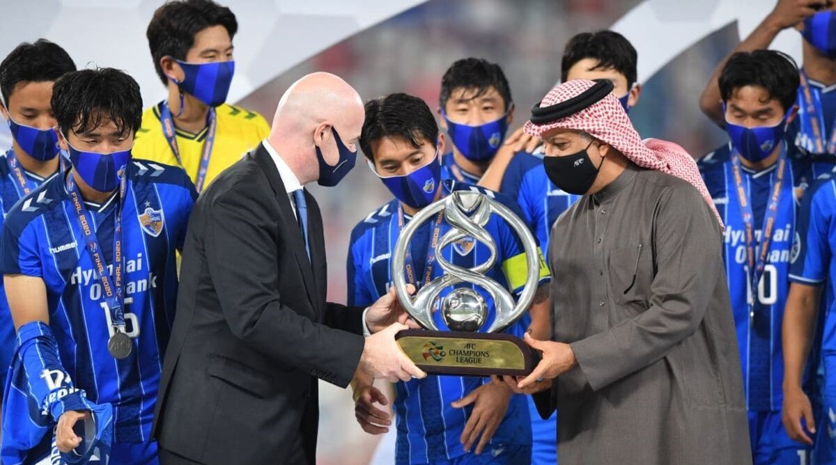 (عکس) مورد عجیب رئیس فیفا و پرسپولیس
