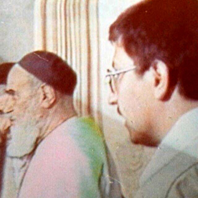 عکسی از جوانی عبدالناصر همتی درکنار آیت‌الله هاشمی