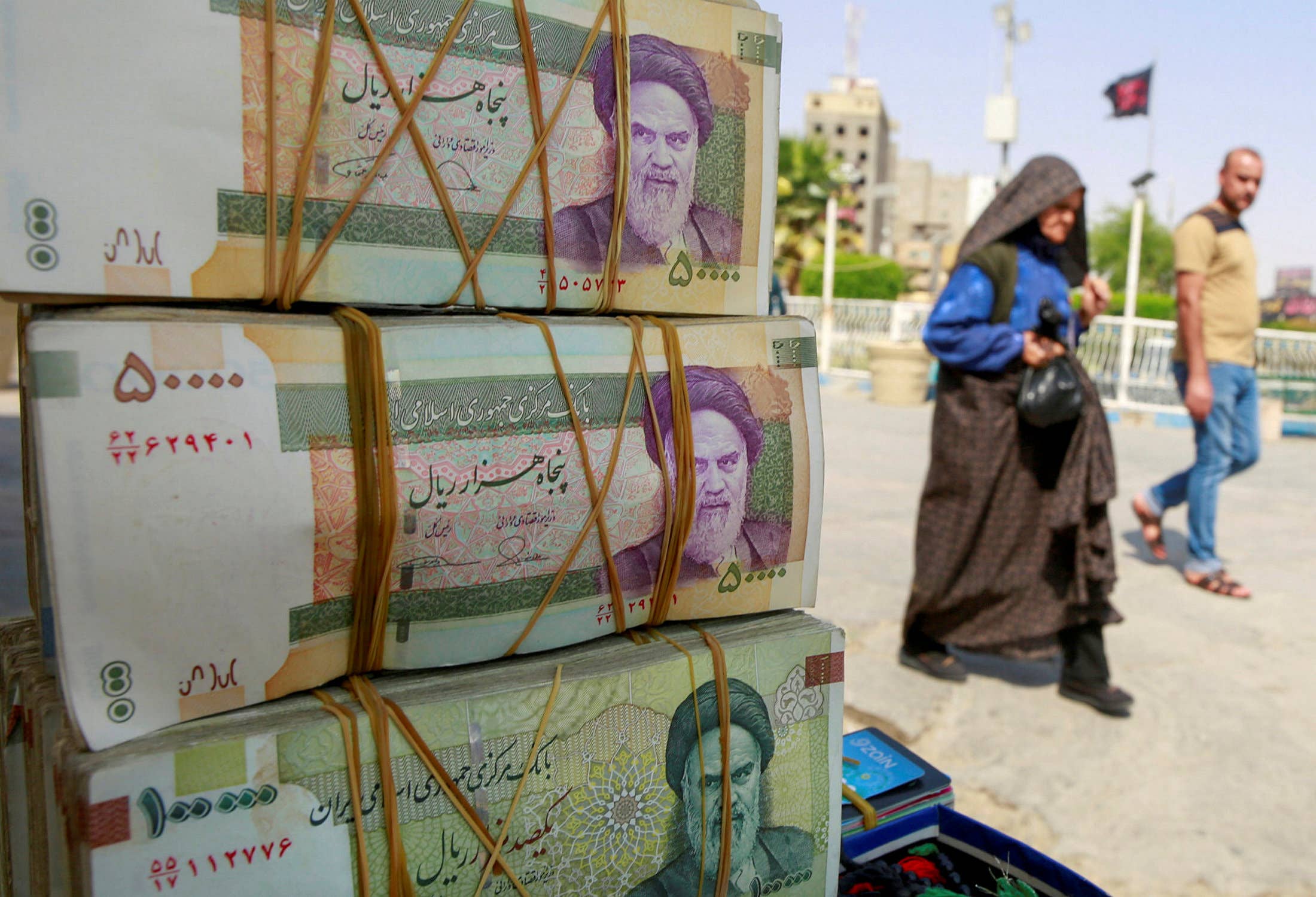 ایران تا سال ۲۰۲۶ میلادی، غرق در بدهی خواهد بود ایران تا سال ۲۰۲۶ میلادی، غرق در بدهی خواهد بود
