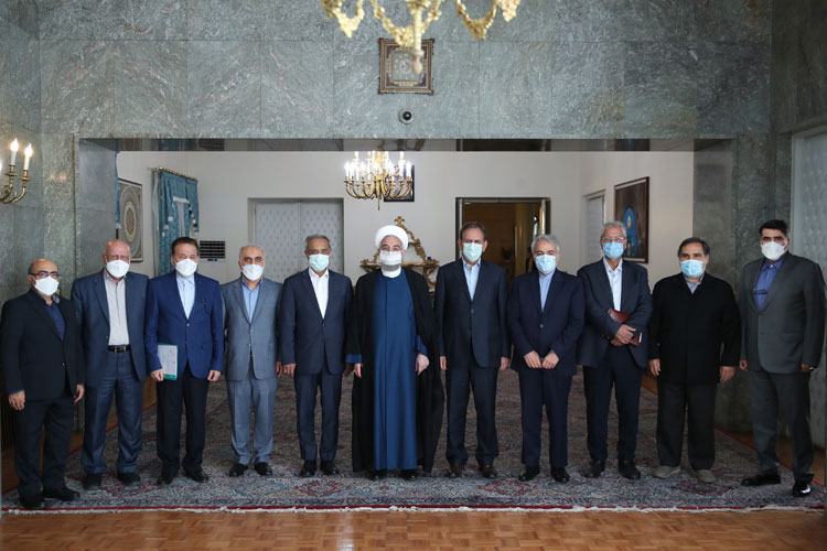 روحانی: ستاد اقتصادی دولت در نقش ستاد جنگ بود