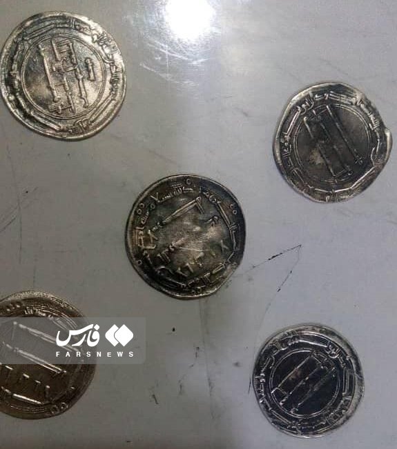 (تصویر) کشف اشیا عتیقه و قیمتی در دماوند