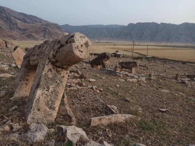 آثار تاریخی