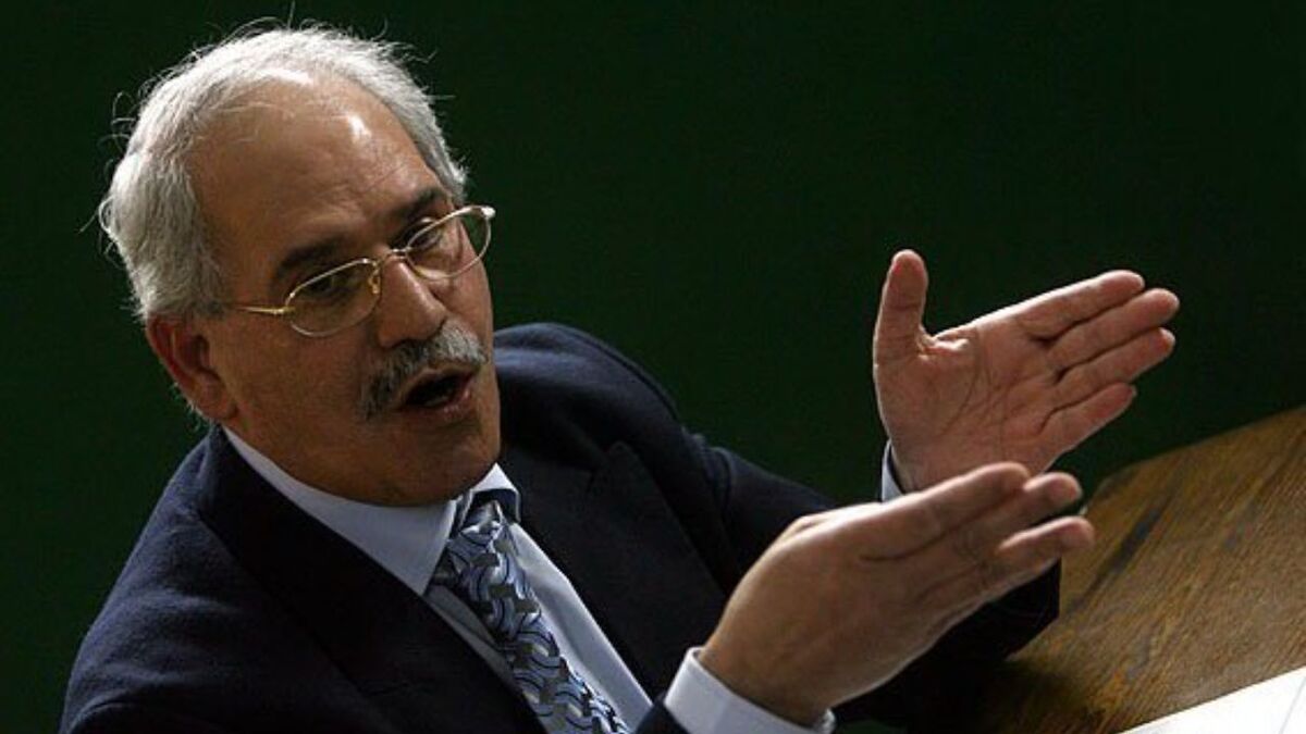 عقبنشینی از حذف دلار ۴۲۰۰؛ آیا خطر یک موج تورمی رفع شده است؟ عقبنشینی از حذف دلار ۴۲۰۰؛ آیا خطر یک موج تورمی رفع شده است؟