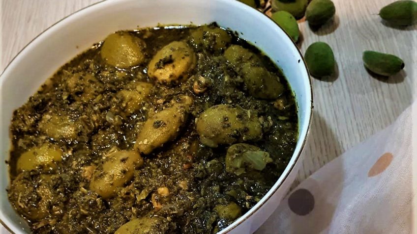 طرز تهیه خورش چغاله بادام؛ خورش خوشمزه فصل خورش چغاله بادام