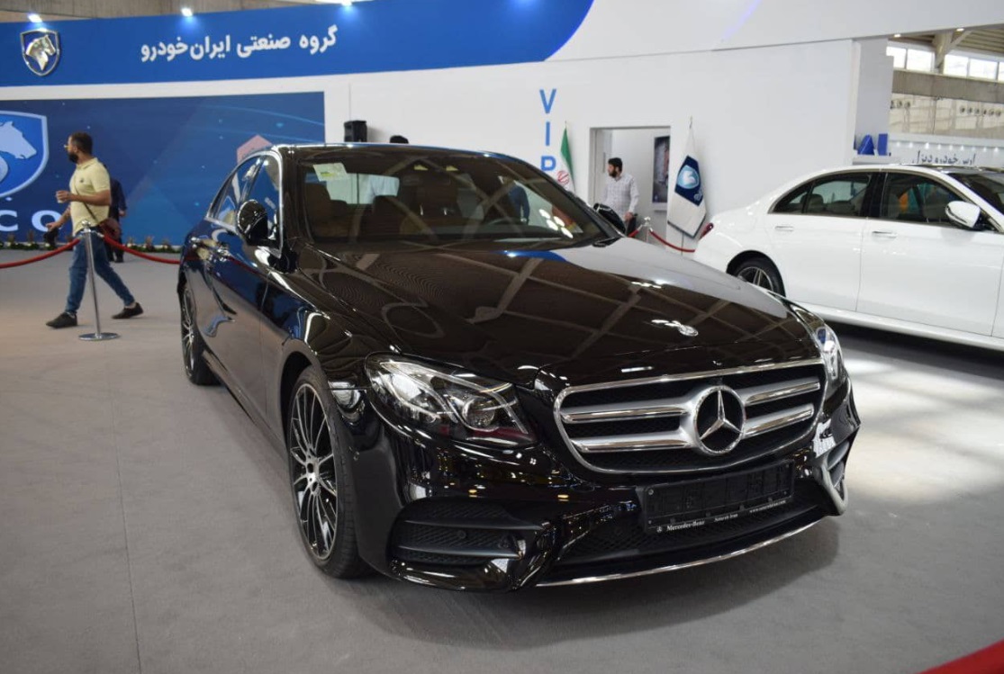 (تصویر) حضور ۲ مرسدس بنز جذاب در نمایشگاه تهران