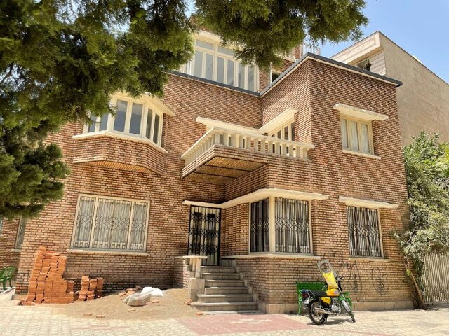 «خانه لرزاده»