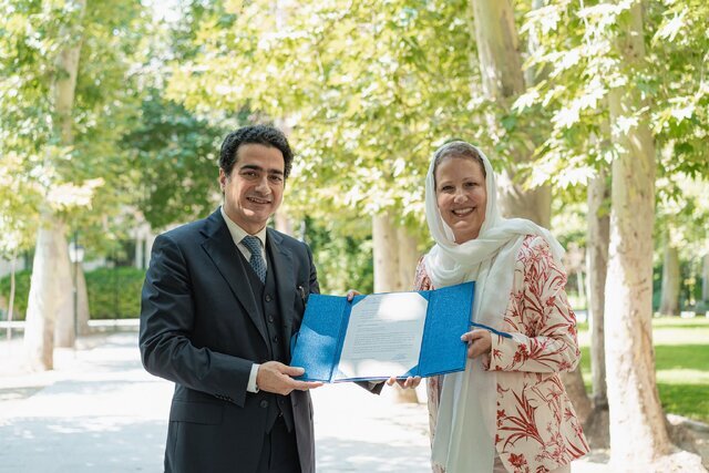 همایون