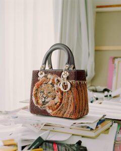 (تصاویر) رازِ عشقِ بی‌پایان پرنسس دایانا به این کیف چه بود؟