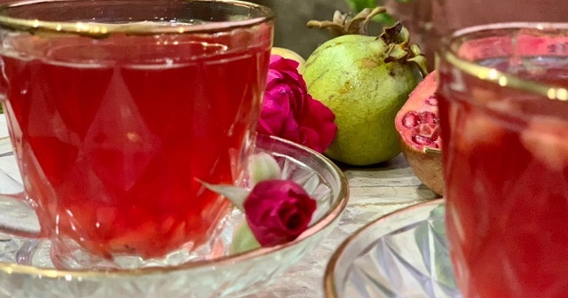 ۱۷ ترفند فوری و خوشمزه برای گرم شدن در خانه
