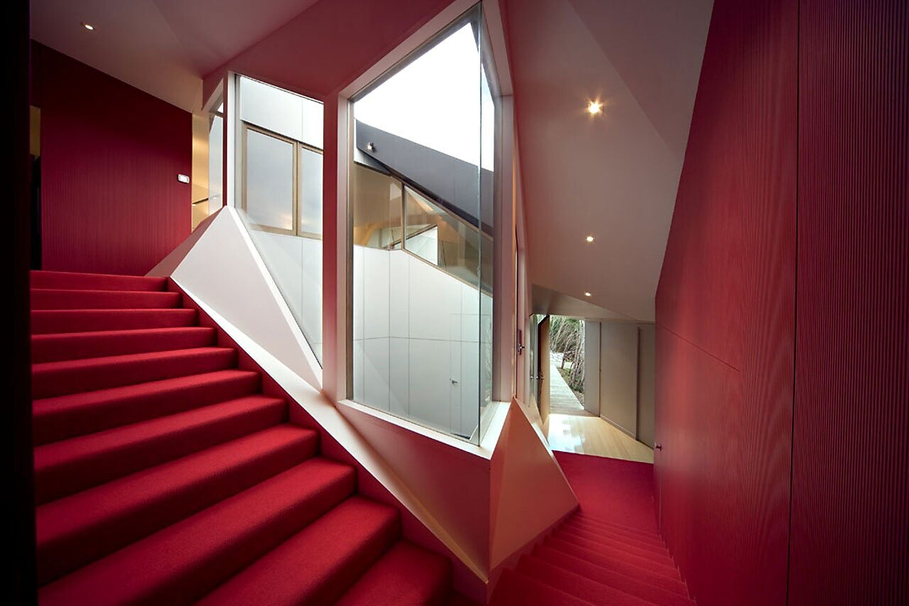 تصاویر عجیب‌ترین خانه‌های دنیا؛ از خانه توالتی تا قلعه حبابی