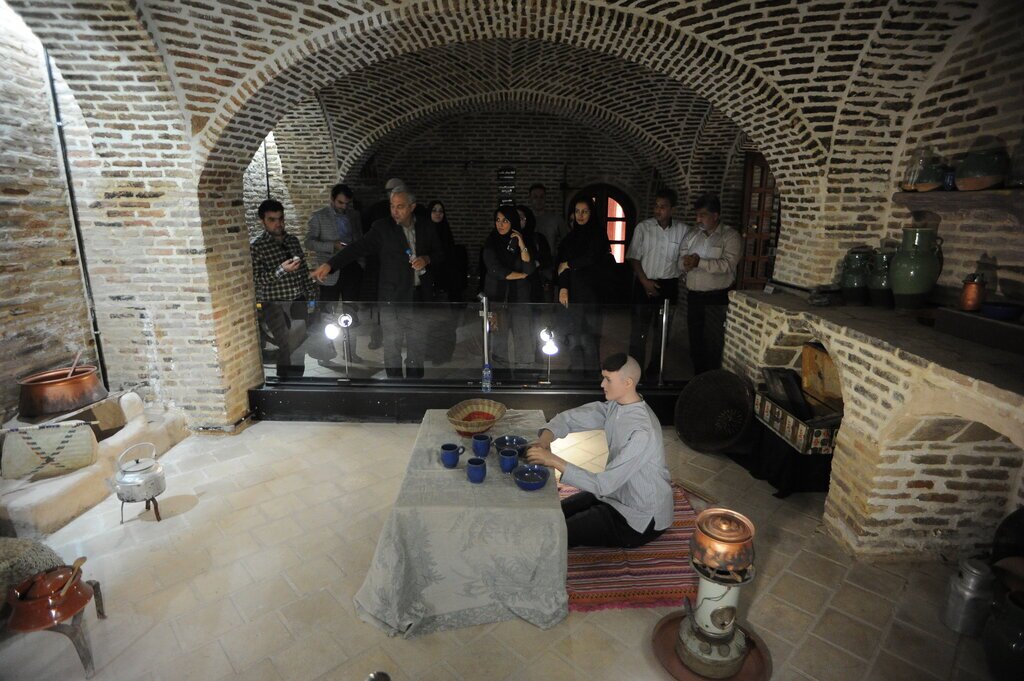 چه کسی وزیر حیوانات بارکش بود؟