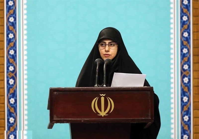 عاطفه خادمی