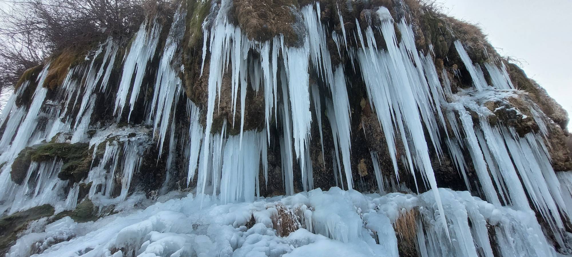 تصاویری از یخ زدن آبشار کندلوس