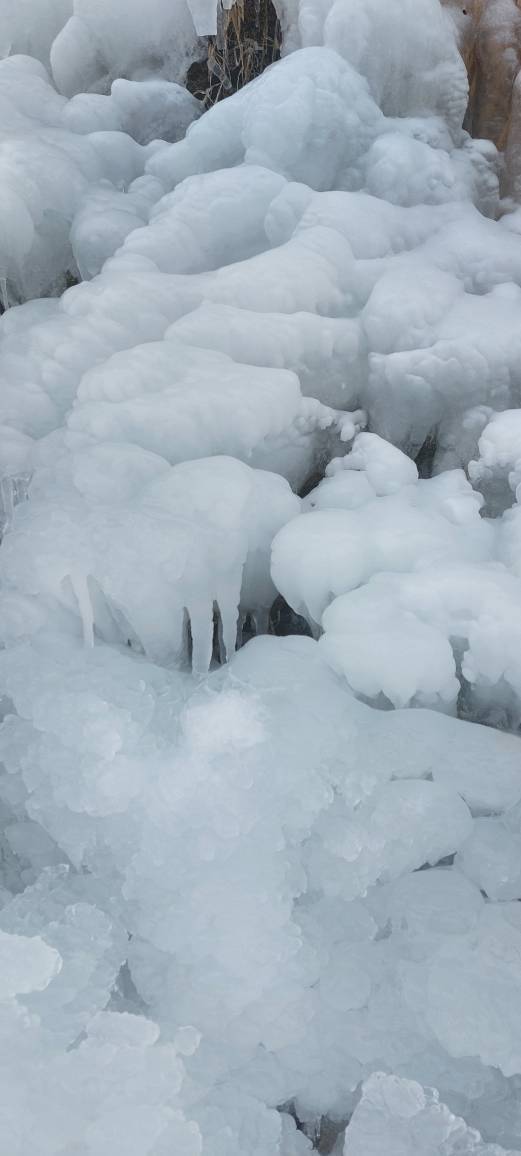 تصاویری از یخ زدن آبشار کندلوس