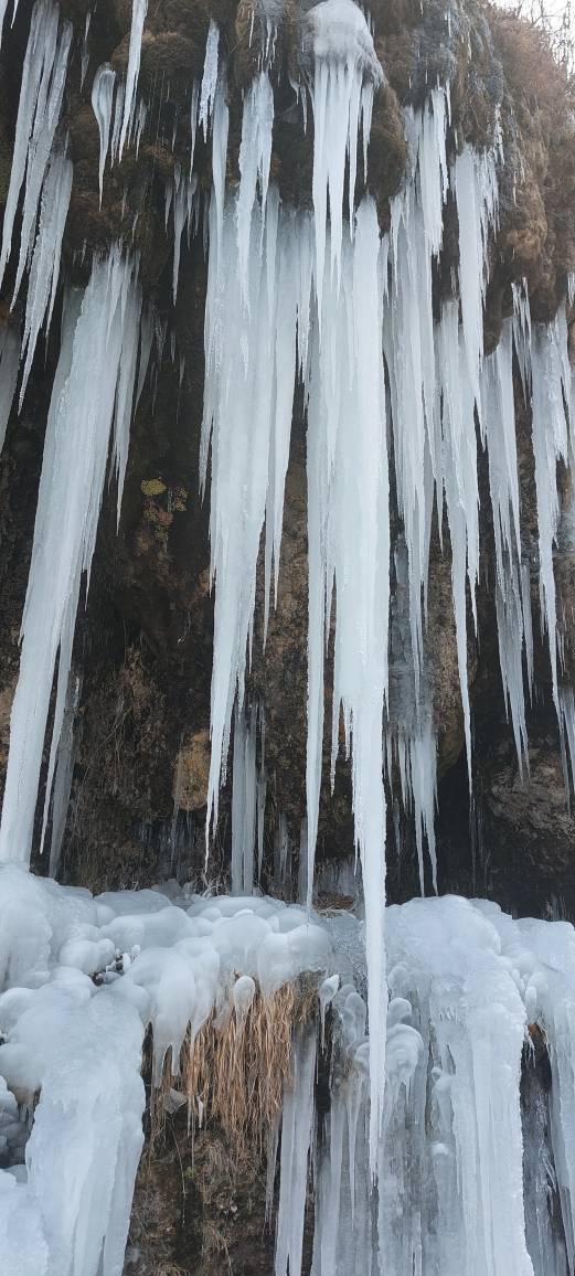 تصاویری از یخ زدن آبشار کندلوس
