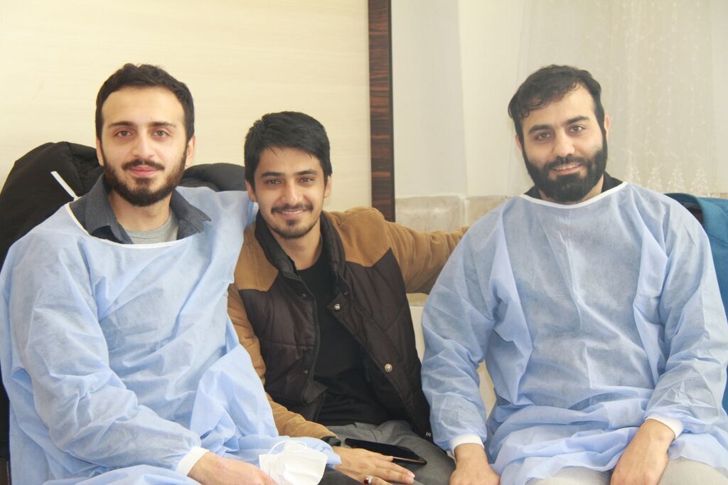 قهرمان محله؛ آرزو‌های رتبه دورقمی کنکور پزشکی چگونه برآورده شد؟/ وضعیت روستایمان را که می‌دیدم، می‌گفتم باید برای خودم کسی شوم