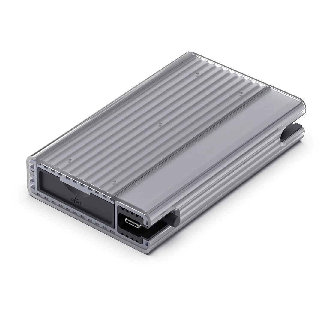 (ویدئو) زیک‌درایو؛ نخستین و سریع‌ترین درایو اس‌اس‌دی USB ۴.۰ جهان