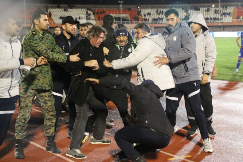 بیانیه مفصل مس علیه ساپینتو