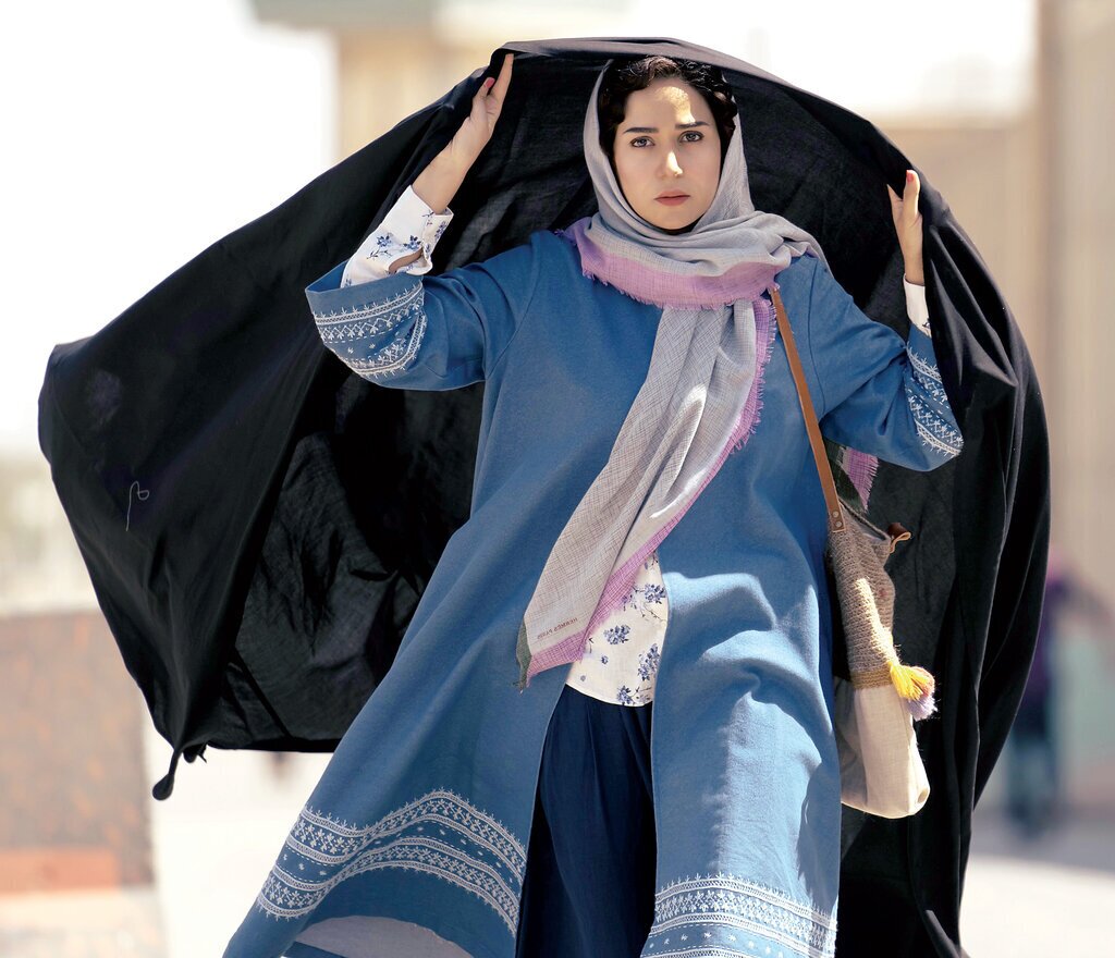 ملاقات خصوصی پریناز ایزدیار و هوتن شکیبا سینما را نجات داد