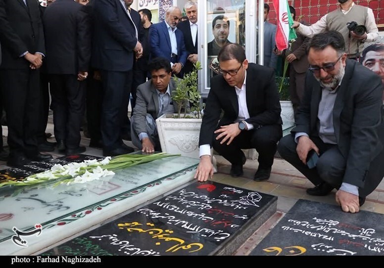 آخرین تصویر از اسماعیل احمدی پیش از سقوط بالگرد