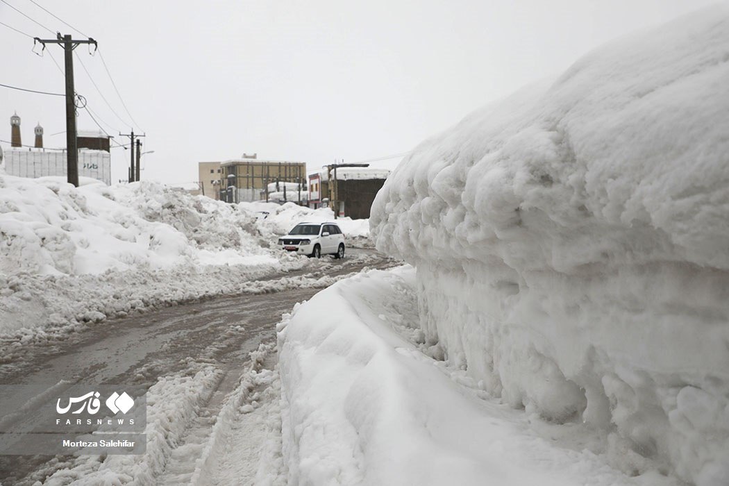 حجم سنگین برف در کوهرنگ