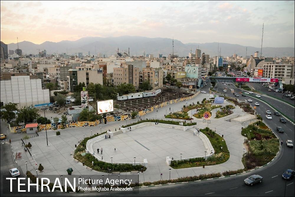 میدان هفت تیر