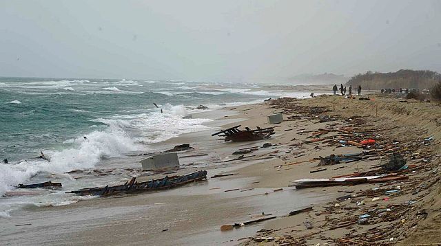 شهروندان ایرانی در میان پناهجویان غرق شده در ساحل ایتالیا