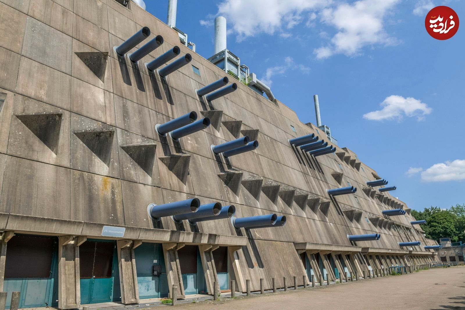 تصاویر خانه‌هایی که با معماری وحشیانه ساخته شده‌اند//