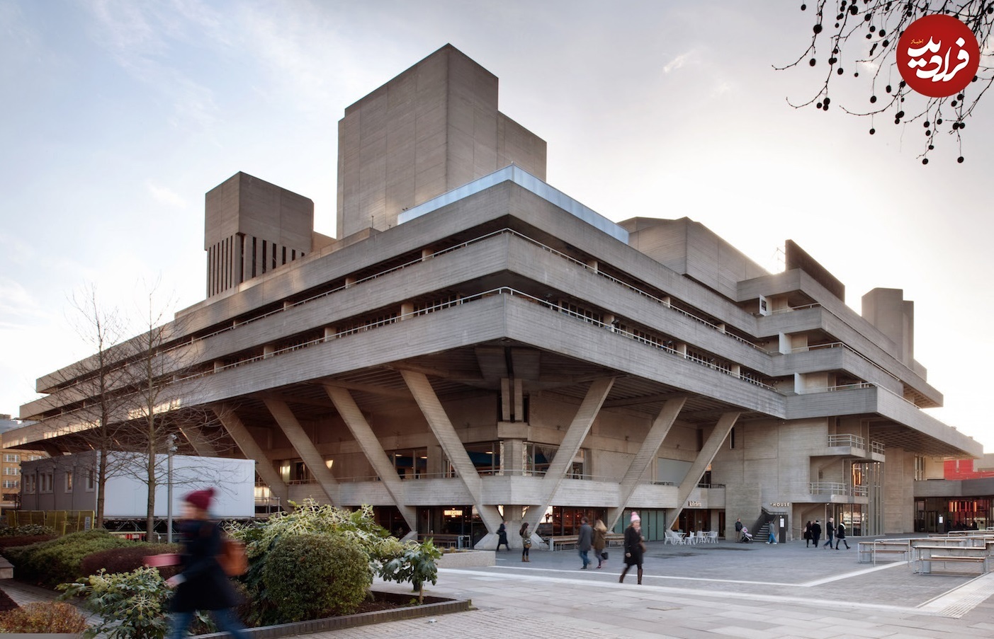 تصاویر خانه‌هایی که با معماری وحشیانه ساخته شده‌اند//