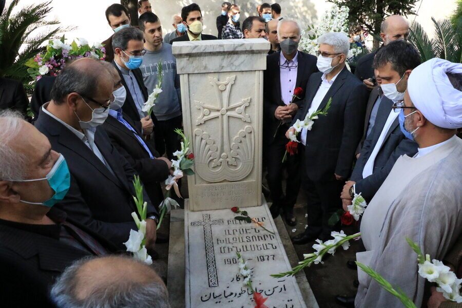 آرسن میناسیان