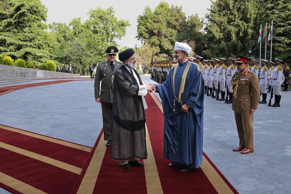 سلطان هیثم در ایران چه می‌کند؟ / سفر او چه تاثیراتی در پی خواهد داشت؟