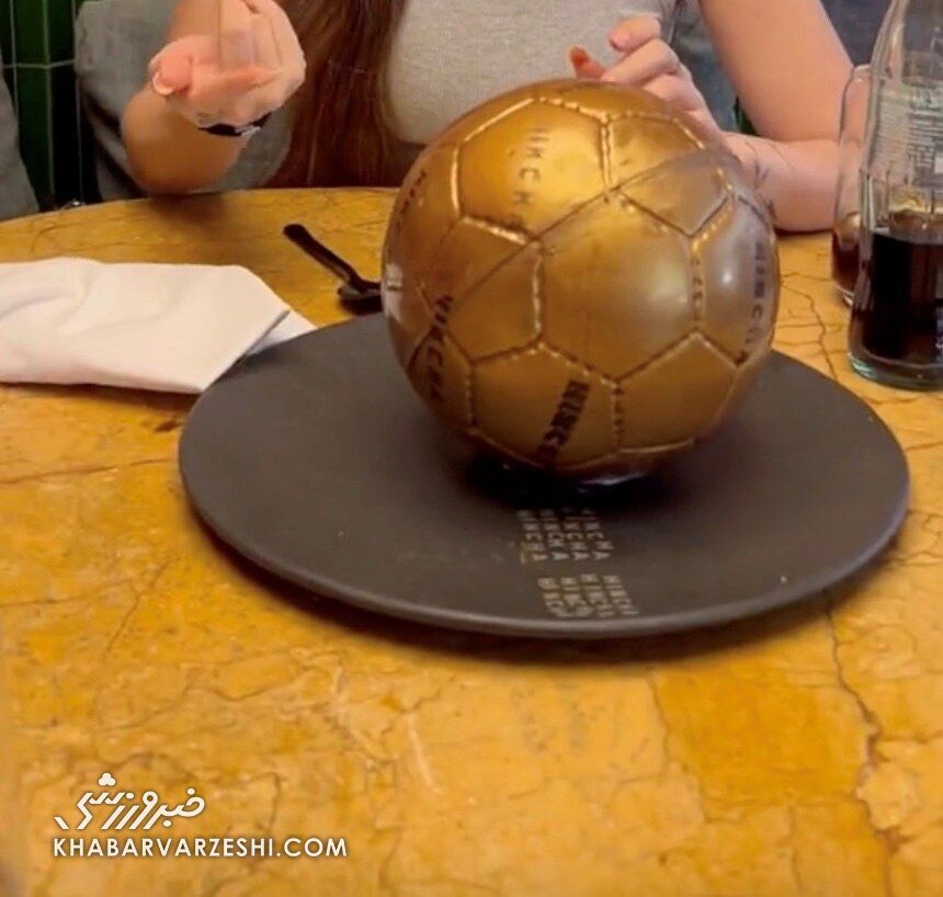 (عکس) نگاهی به رستوران جدید مسی باسبکی متفاوت