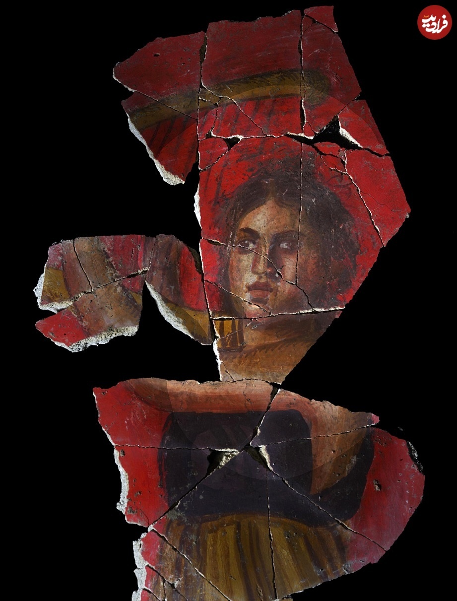 (تصاویر) کشف یک خانۀ ۲ هزارساله و پر از «نقاشی» در زیر کارخانۀ بلورسازی