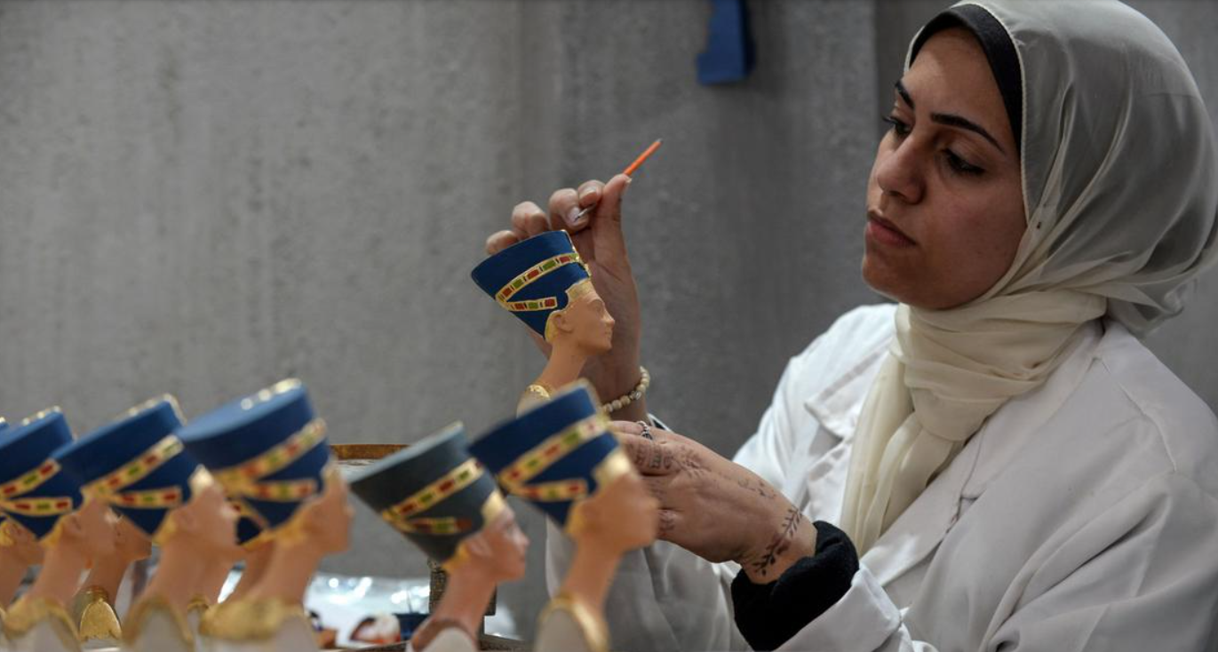 این زن زیبا و مرموز مصر باستان هنوز هم جذاب است؛ چرا؟