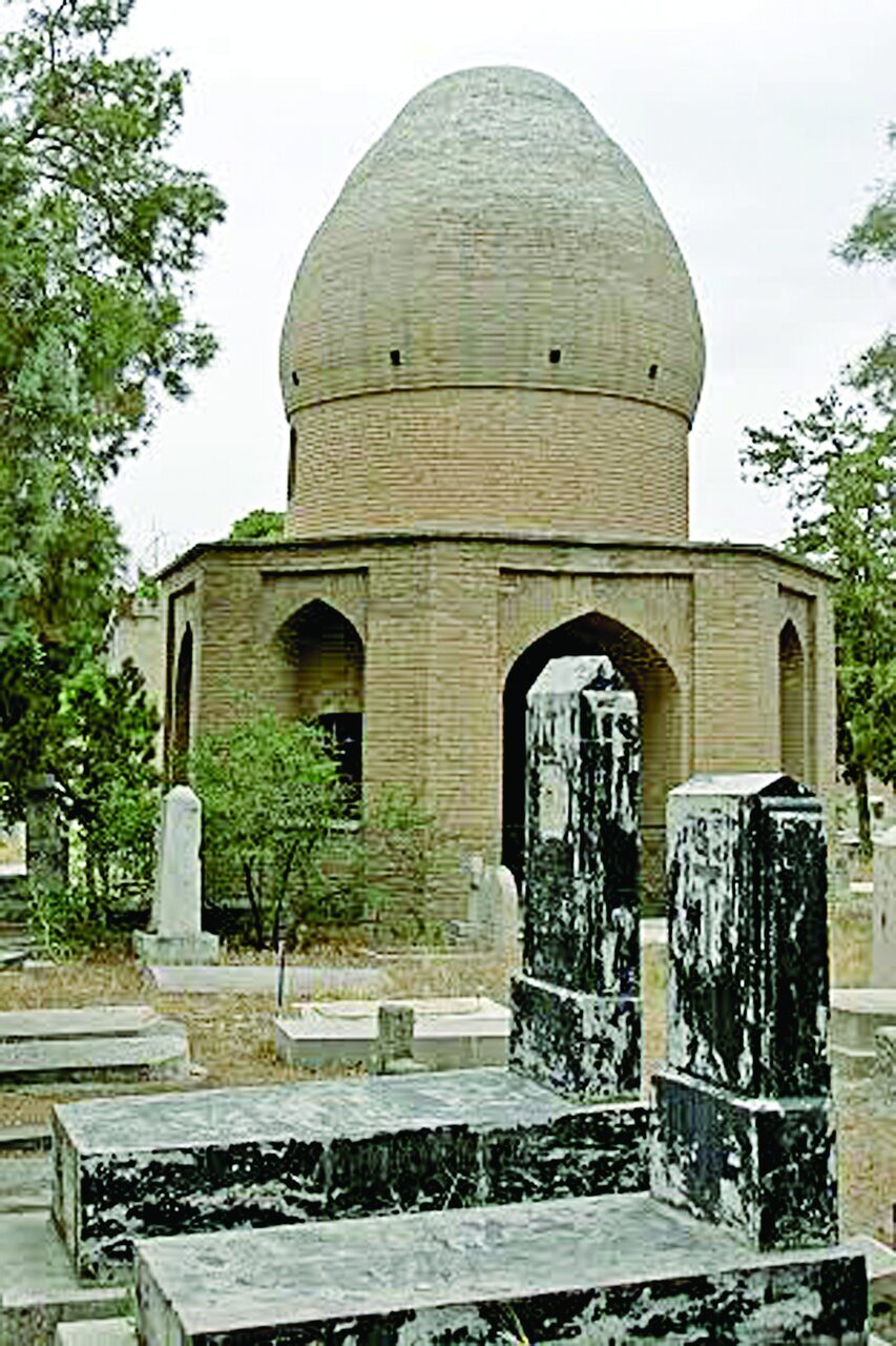 نوه چرچیل، پزشک دربار قاجار و معمار راه‌آهن تهران در ایستگاه آخر/ سفر به دنیای پشت دیوار‌ها
