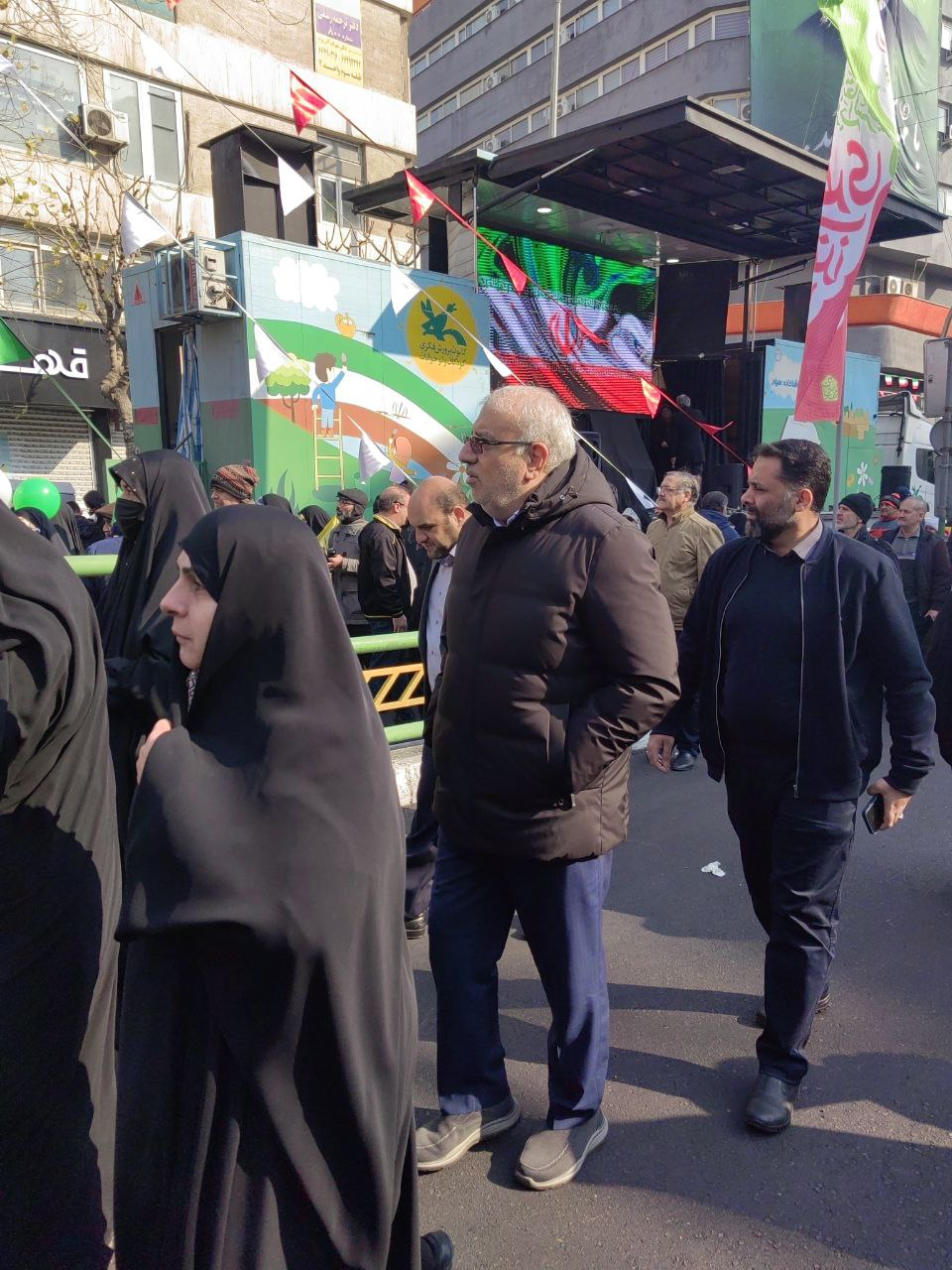 حضور شخصیت‌های مختلف در راهپیمایی ۲۲ بهمن در تهران