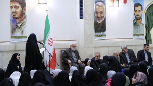 پزشکیان در نخستین شب ماه رمضانٰ با چه کسانی افطار کرد