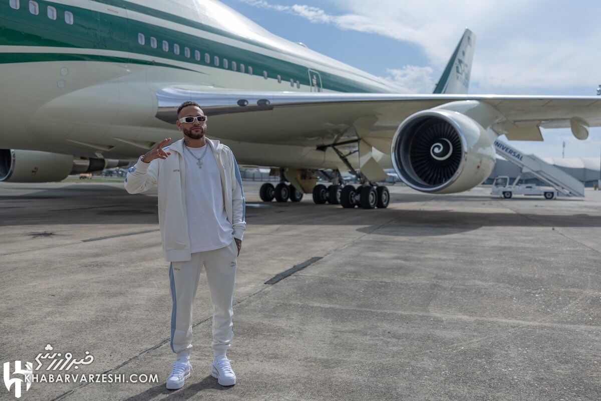 (تصاویر) نیمار با جت سعودی‌ها به ریاض رسید