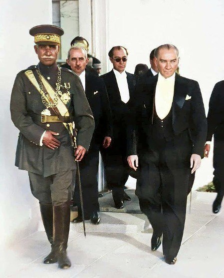 (تصاویر) ۱۰ عکس رنگی از تاریخ معاصر ایران